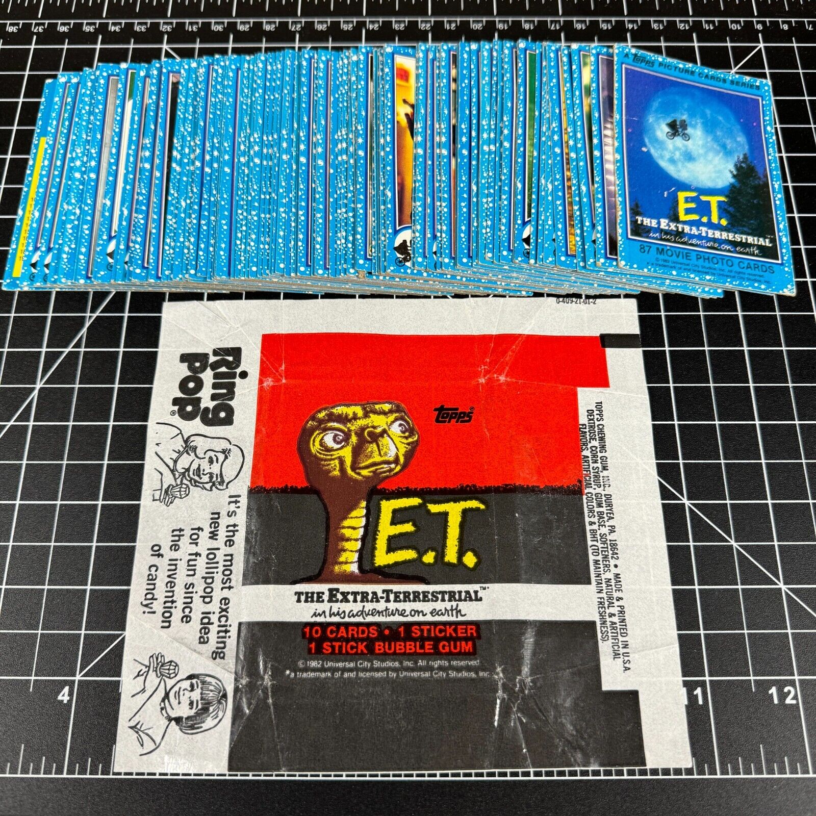 TOPPS 1982 E.T. EXTRA-TERRESTRIAL COMPLETE 87-TRADING CARD SET+WRAPPER GOOD-COND