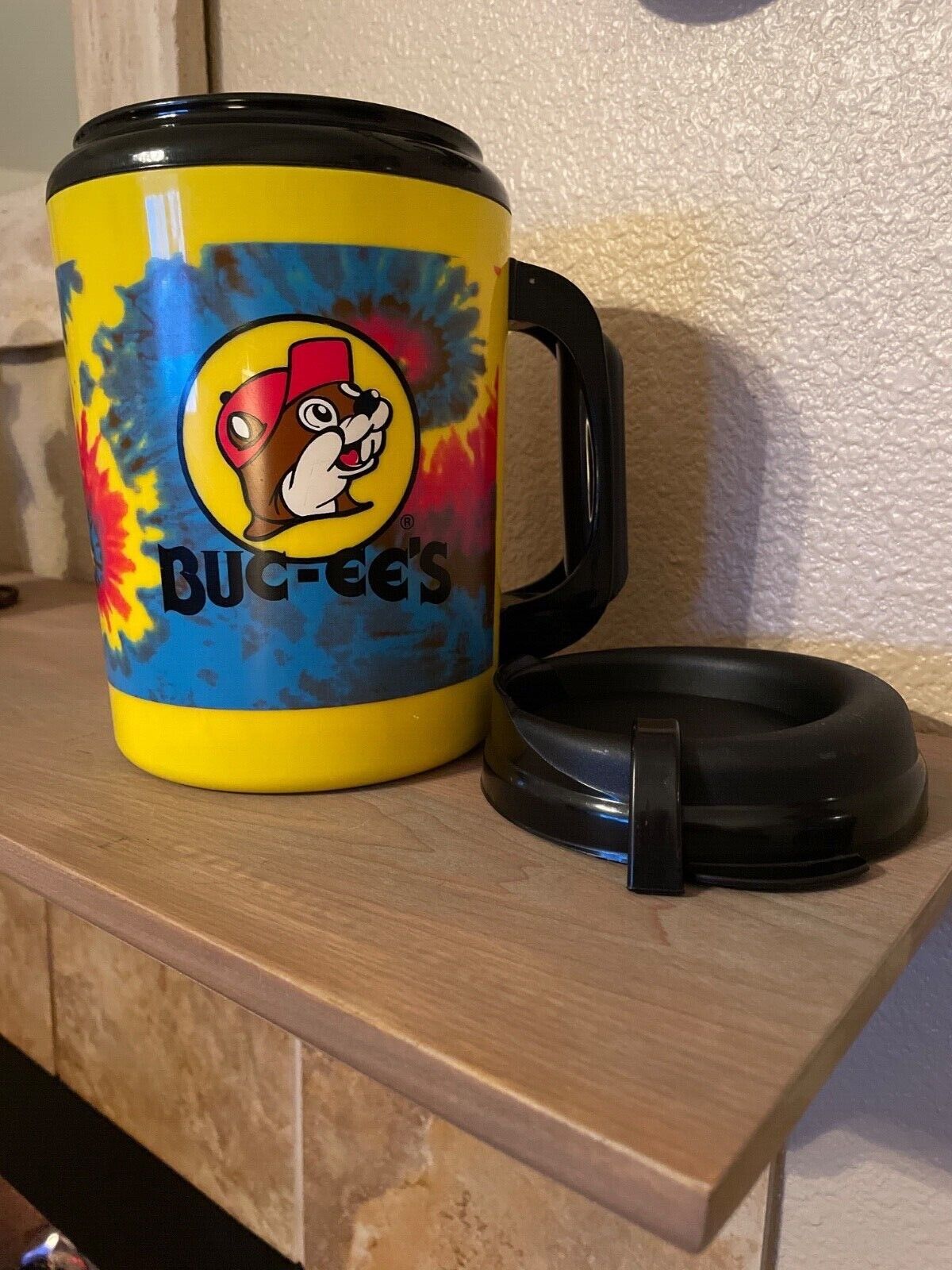 Buc-ee’s ThermoServ Xtra Large Thermos in used but excellent condition 