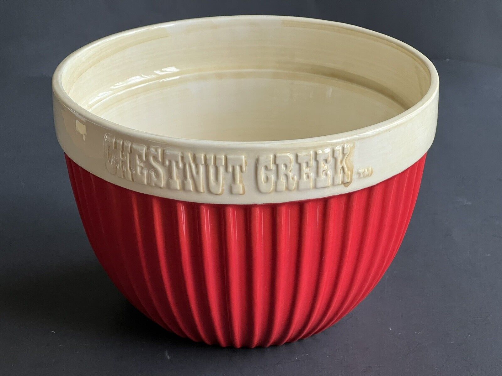 Vintage Ribbed Chestnut Creek Red & Cream Mixing Bowl - 8\