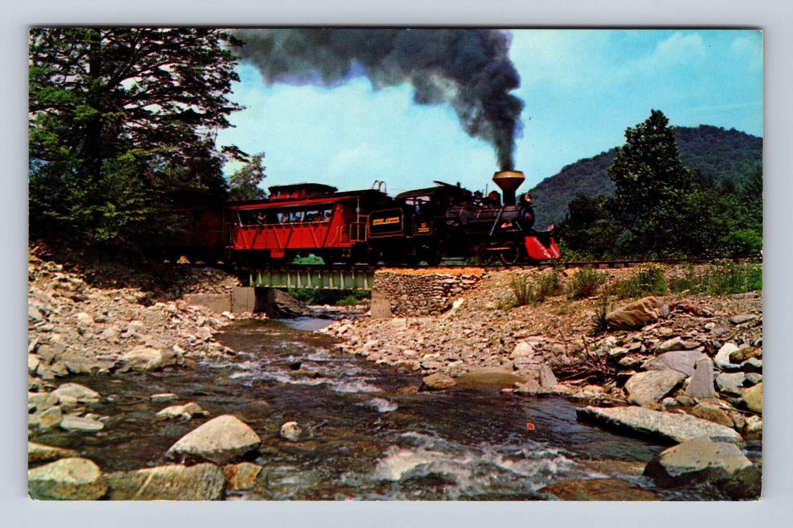 Maggie NC- North Carolina, Highlander Railroad Crossing, Vintage Postcard
