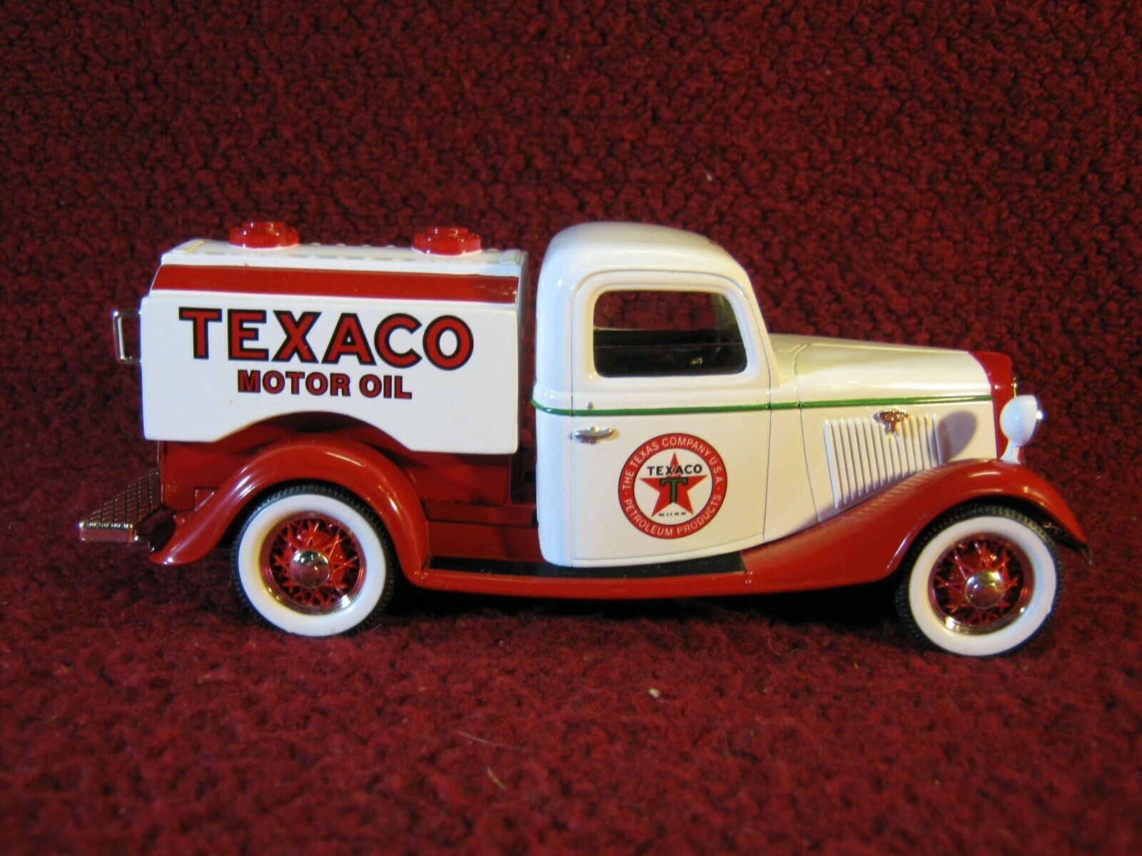 Spec Cast 1935 Ford Tanker Texaco Brand  Petroleana