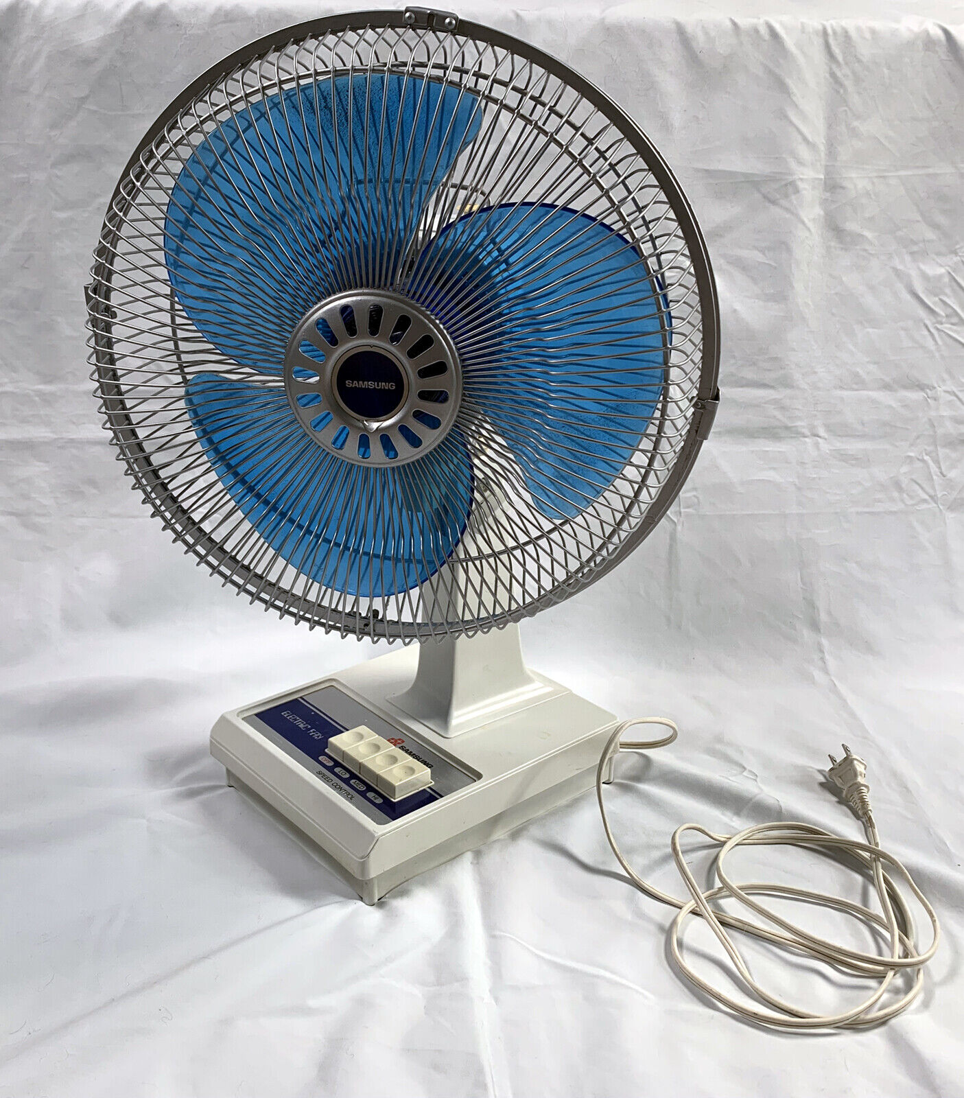  Vintage SAMSUNG Electric 3 Speed Tabletop Oscillating Fan SF-1200A BLUE Blades