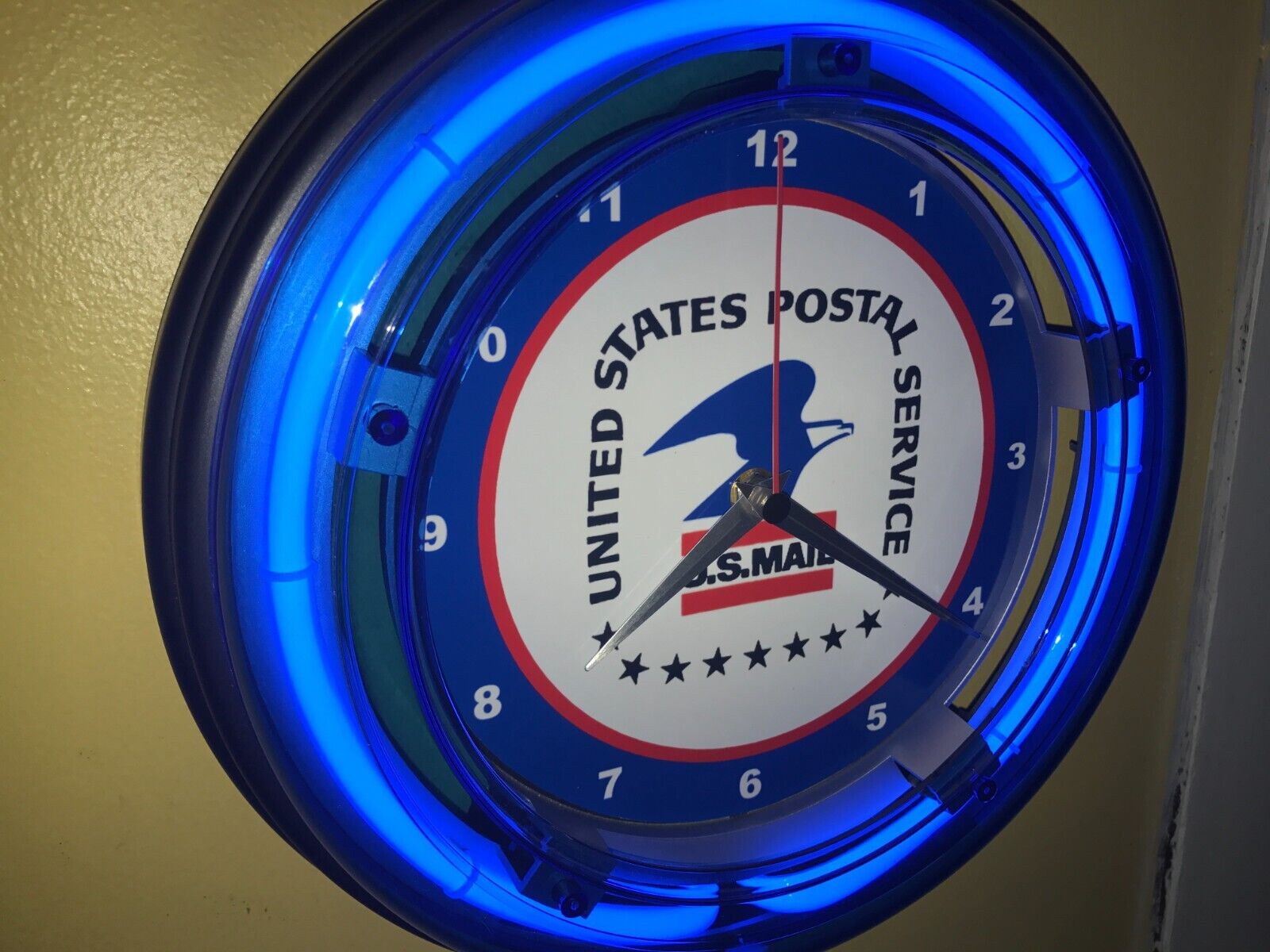 USPS Post Office OldLogo Mail Postal Carrier Advertising Neon Wall Clock Sign