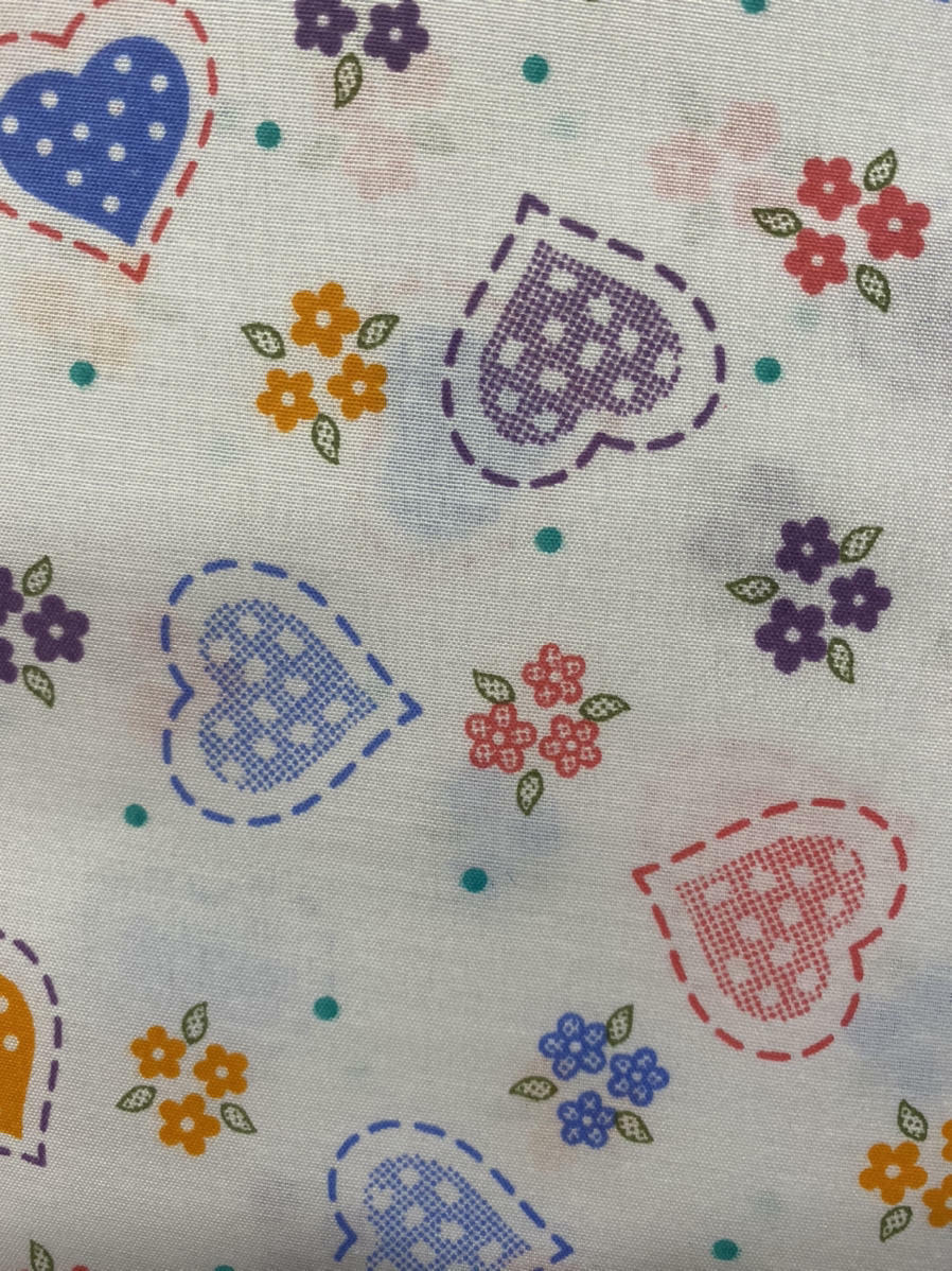Vtg Fabric Cotton White Flower Bouquet Outlined Hearts Blue Pink Quilting 44X144