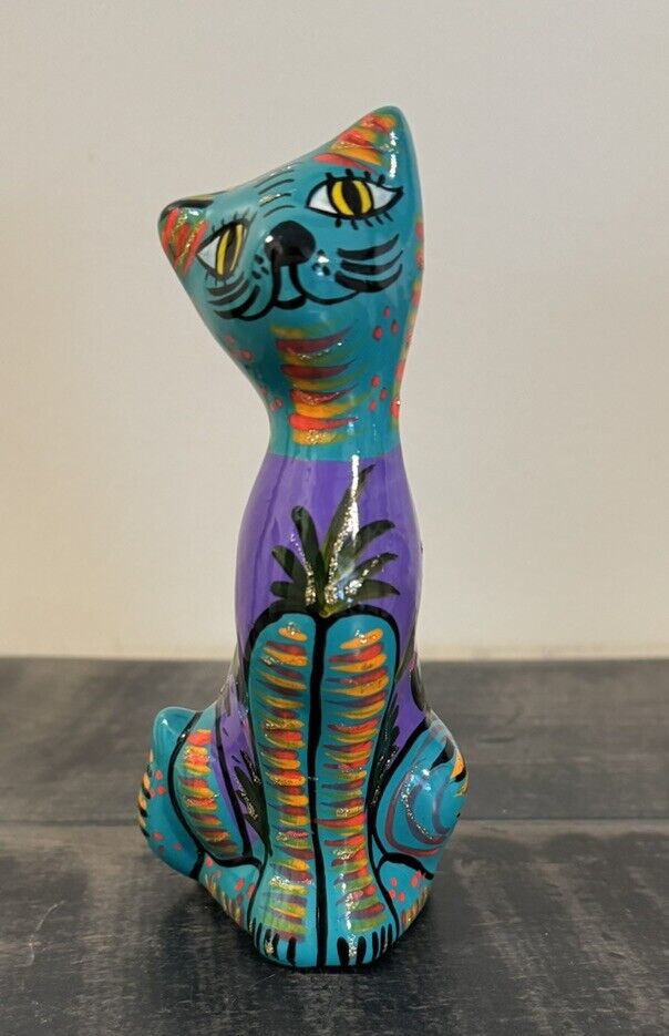 Talavera Hand painted Mexican Folk Art Pottery Cat Figurine 6 In Cozumel