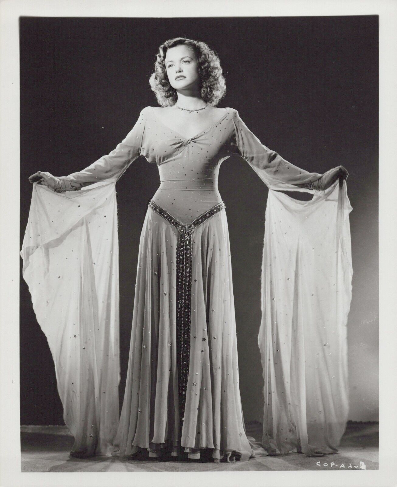Simone Simon (1940s) ❤ Hollywood Beauty Stylish Glamorous Vintage Photo K 523