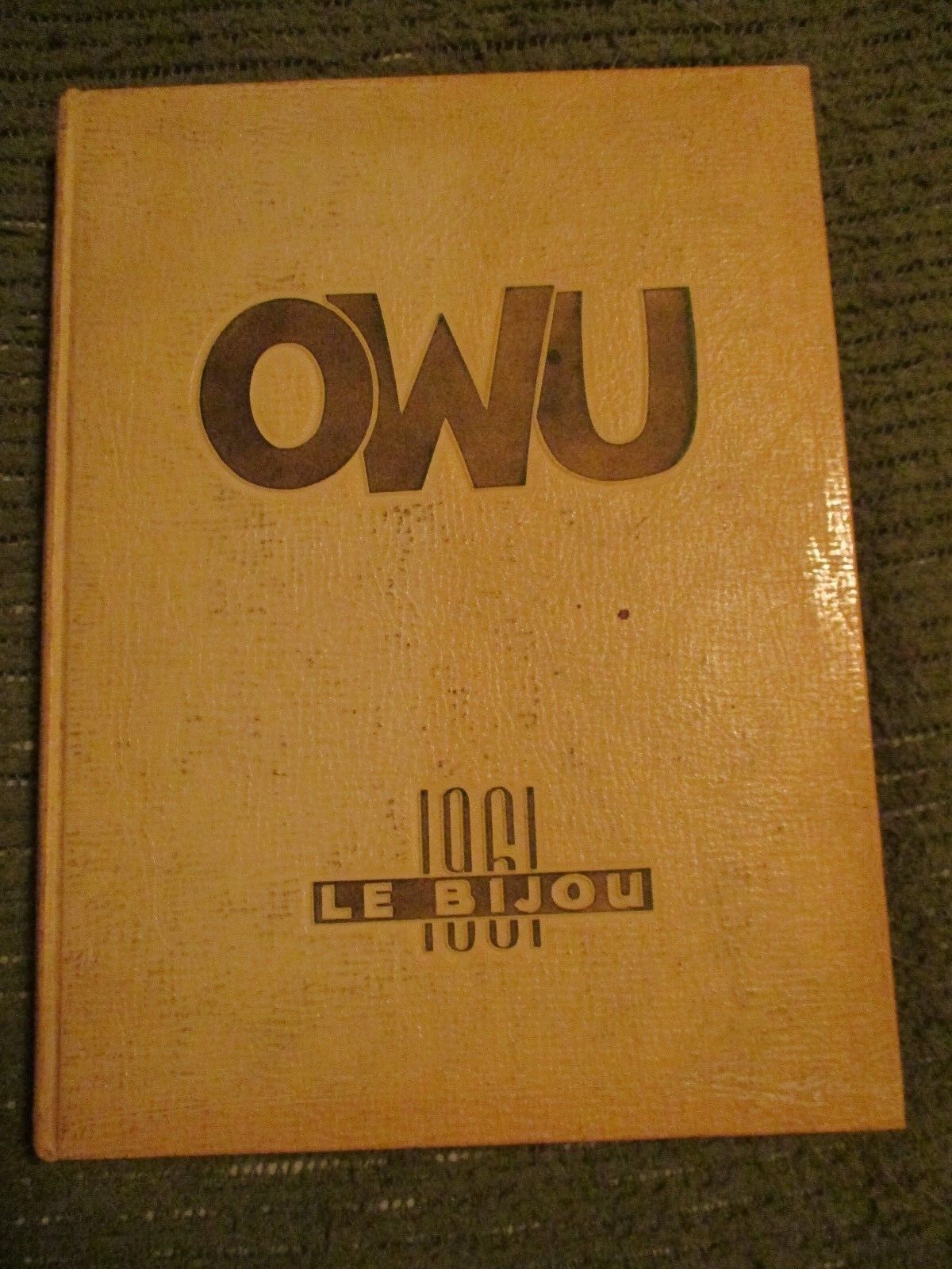 Original Vintage 1961 LE BIJOU Annual Ohio Wesleyan University 12X9.25\