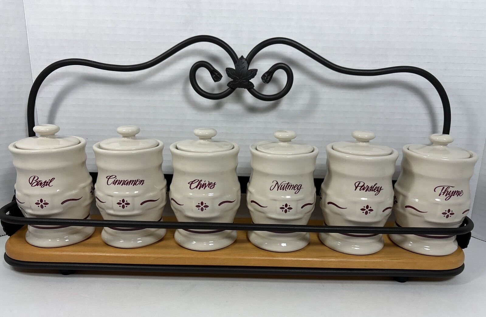 Longaberger Wrought Iron Spice Rack With 6 Ivory Woven Traditions Red Spice Jars