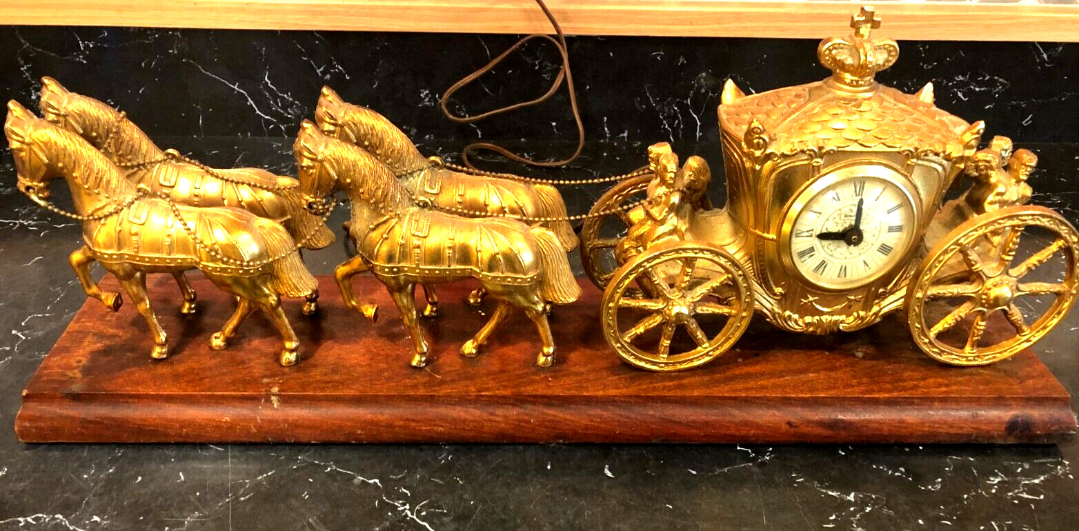 1940’s Vintage United Corp Goldtone Metal Model 640 Horse and Carriage Clock