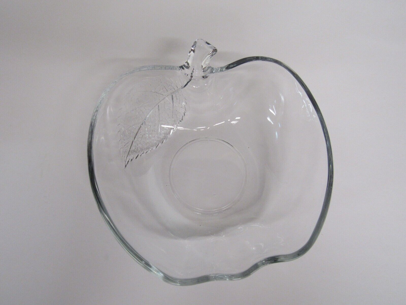 Vintage Apple-Shaped Clear Glass w/ Leaf Serving Bowl 9\