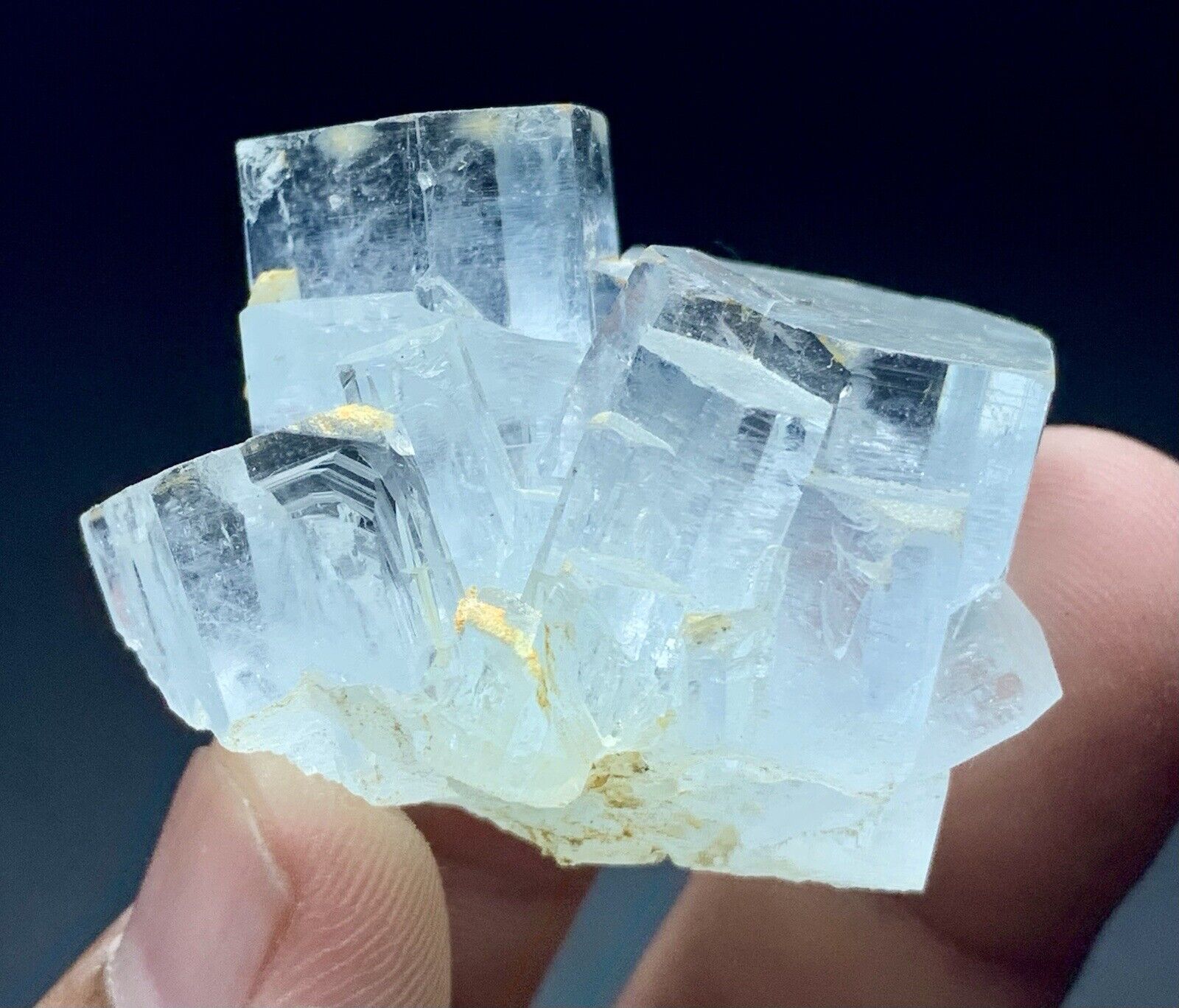 226 Cts Aquamarine Crystal with mica From Skardu Pakistan