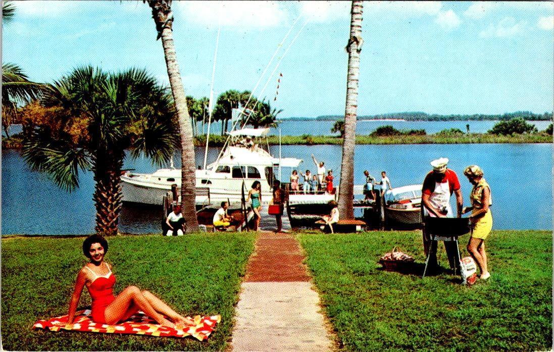 Stuart, FL Florida  CRACKER JAMBOREE Bathing Beauty~BBQ~Boats  ca1950's Postcard