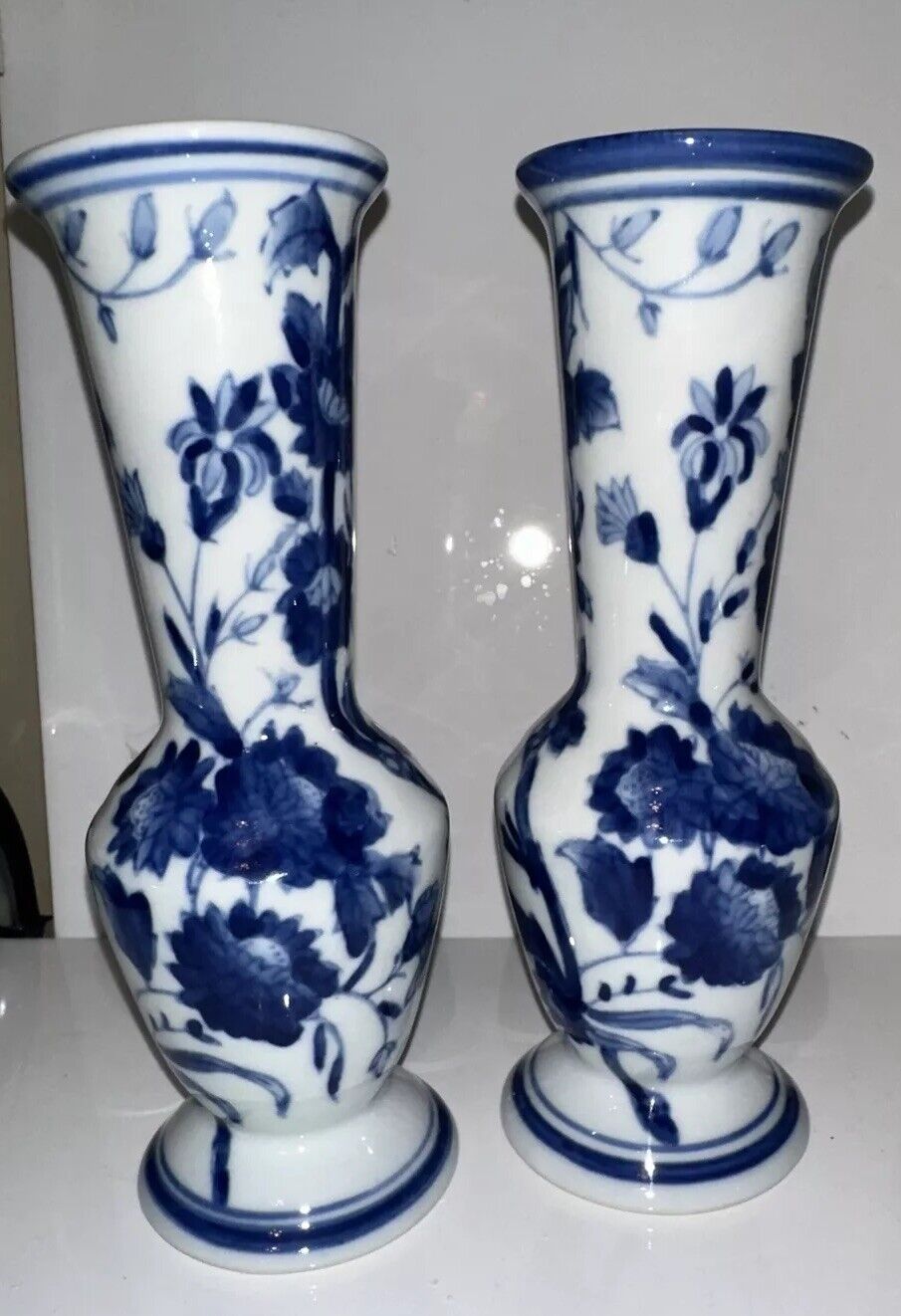 Vintage Chinoiserie Blue & White Porcelain Floral Vase 7”