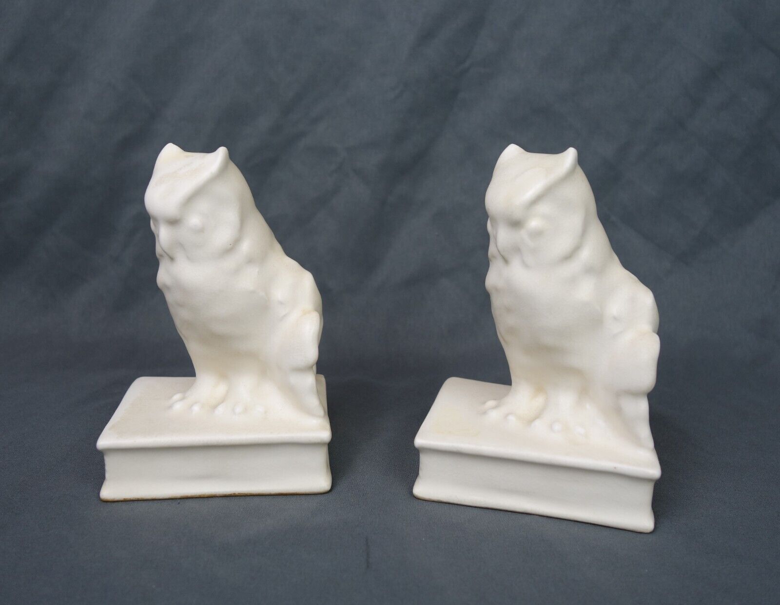 VINTAGE ROOKWOOD Ivory Owl Porcelain Bookends #2655