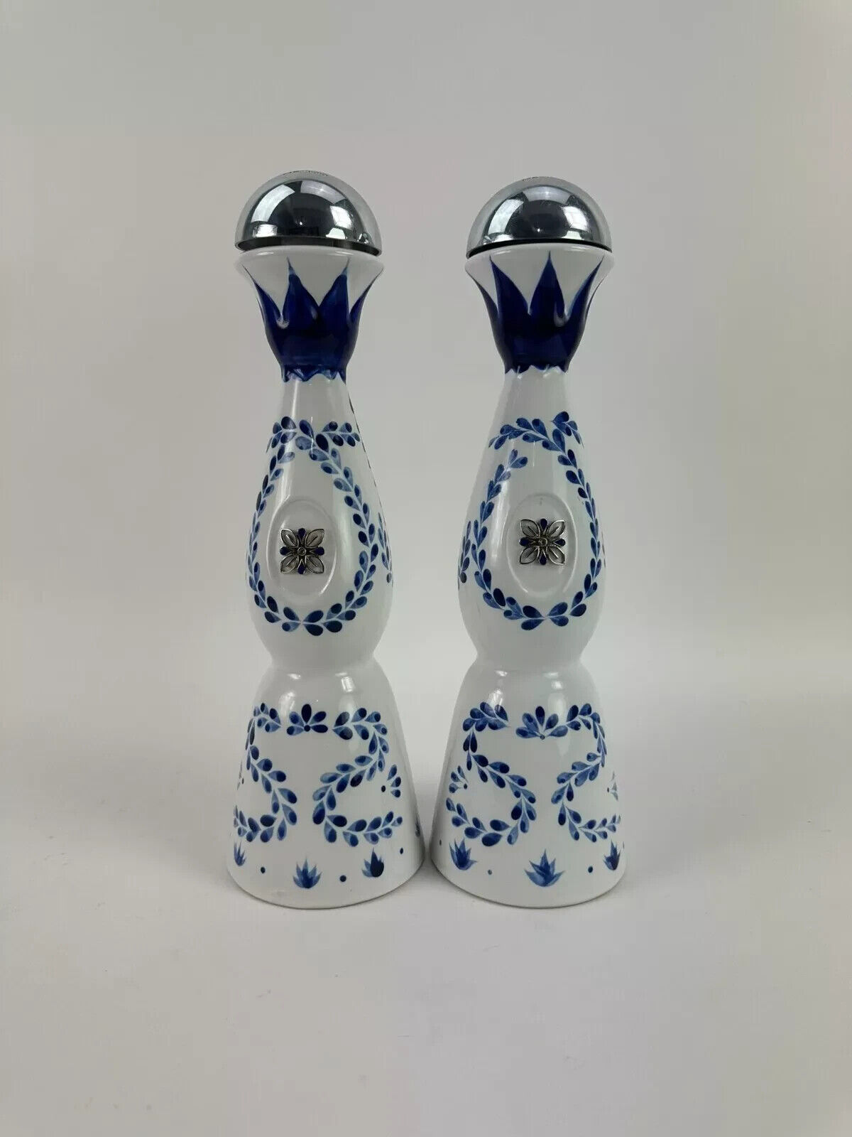 Lot Of 2 Clase Azul Reposado Tequila White And Blue Empty Bottle 750ml Rinsed