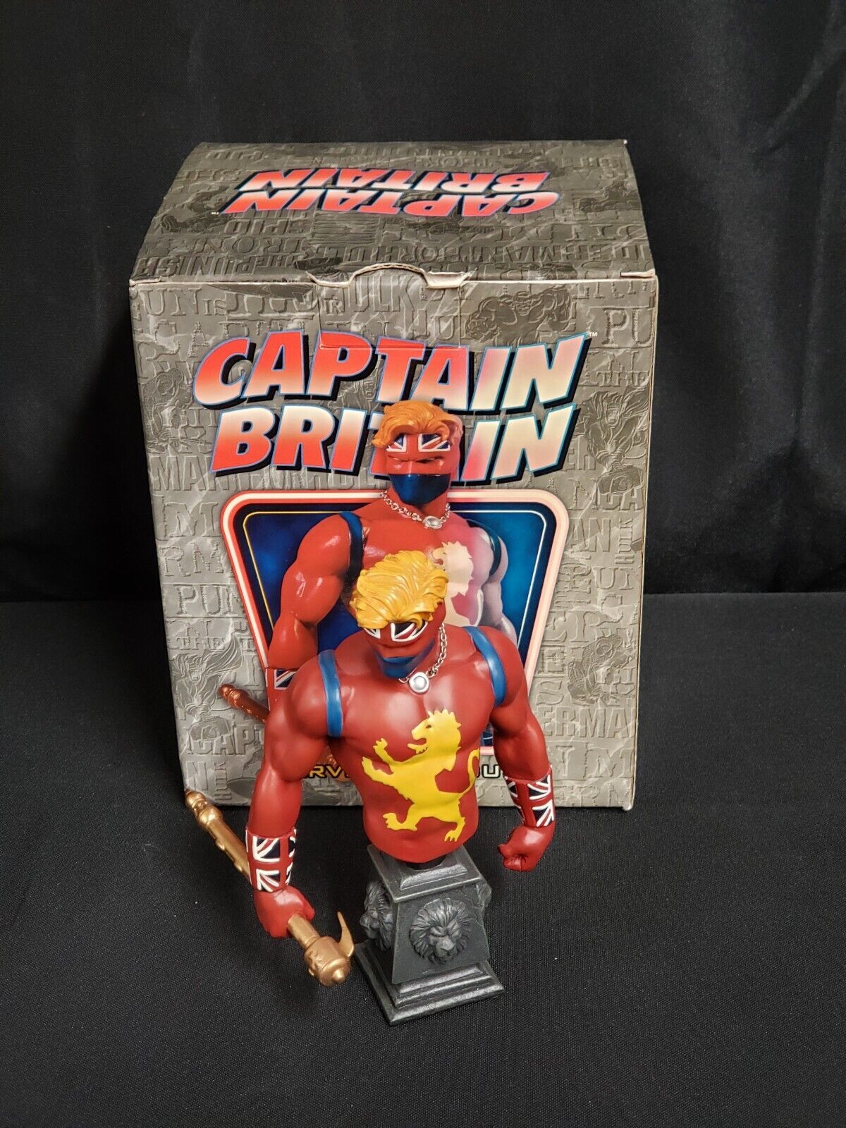 Captain Britain Marvel Mini-Bust 2007 Bowen Designs 1495/1500 70s Version