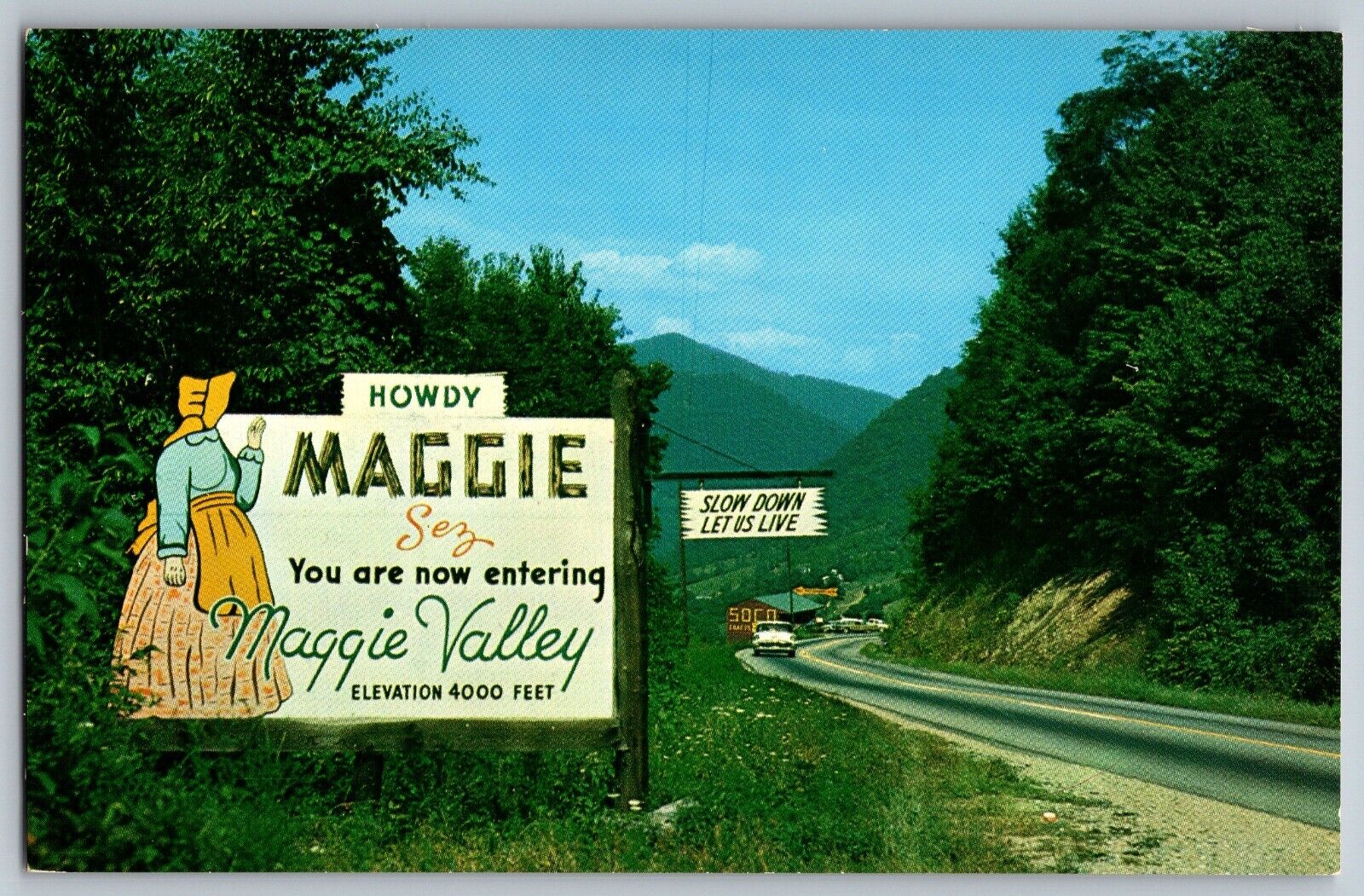 North Carolina NC - U.S. Highway Entering Maggie Valley - Vintage Postcard