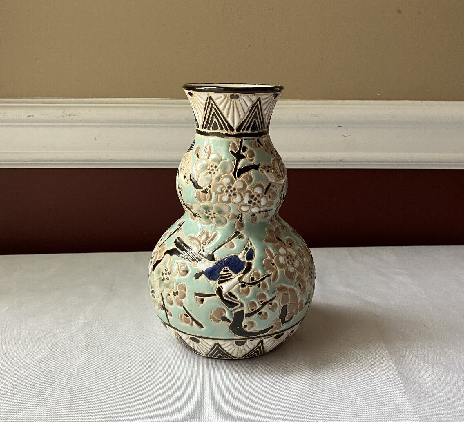 Vintage Vietnamese Porcelain Gourde Vase, Made in Minh Long, Vietnam, 7\