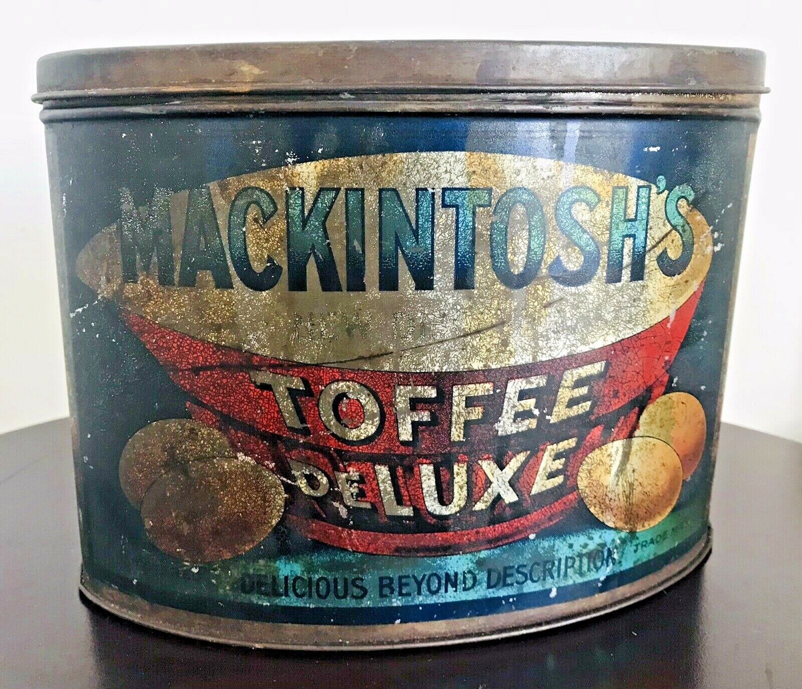 RARE LARGE ANTIQUE MACKINTOSH'S TOFFEE DE LUXE OVAL TIN FARMHOUSE DECOR C 1925