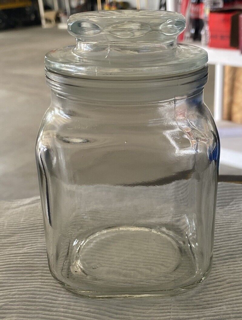 Vintage Anchor Hocking Apothecary Square Jar With All Glass Lid 5.5”T 3.25 in.²￼