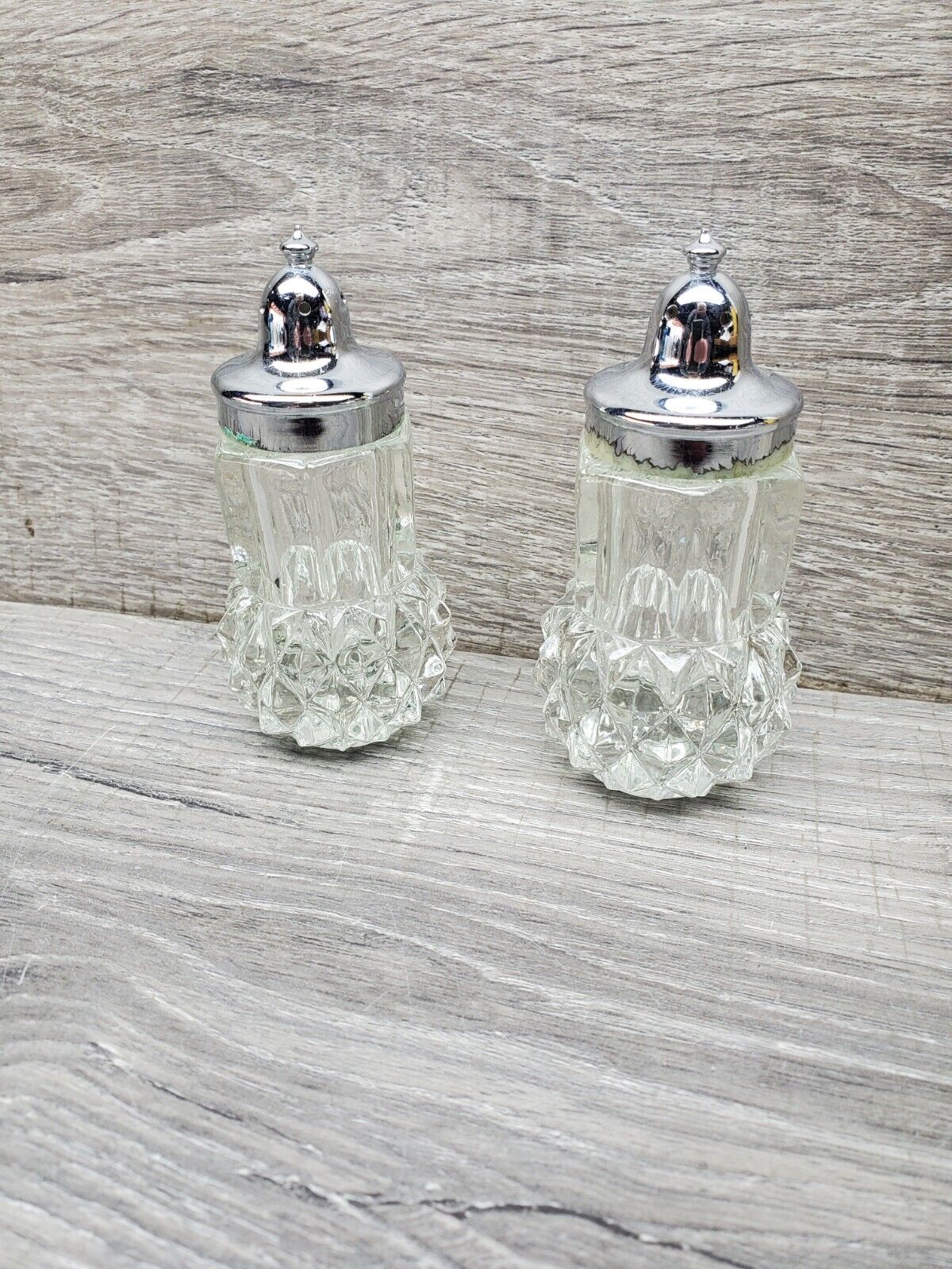 Vintage Indiana Glass Clear Salt and Pepper Shakers Diamond Cut Tiara Set.