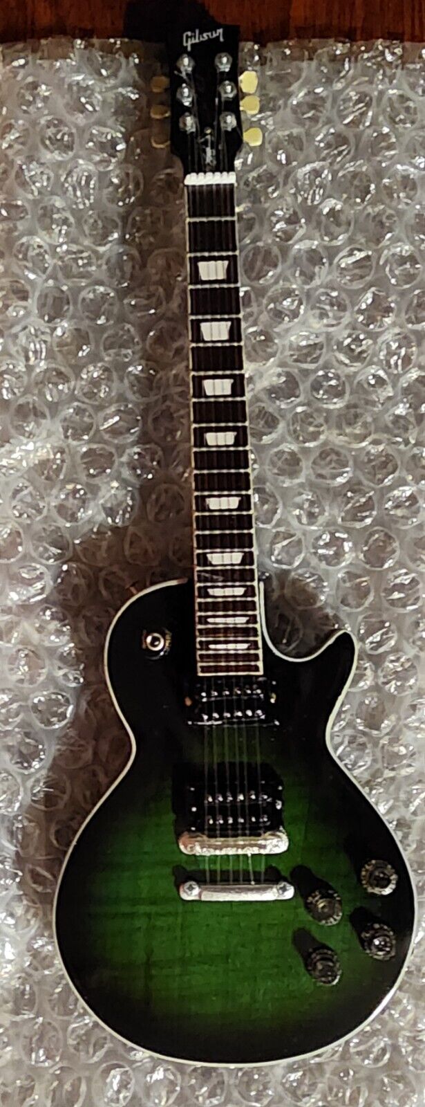 Axe Heaven Slash Gibson Les Paul Anaconda Burst 1:4 Scale Guitar Green