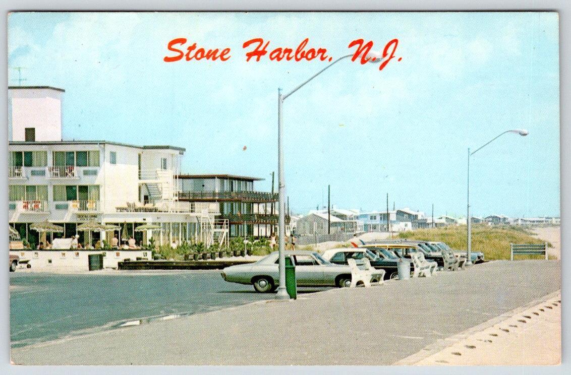 1960-70\'s STONE HARBOR NEW JERSEY HARBOR CLASSIC CARS PARKED AT BEACH POSTCARD