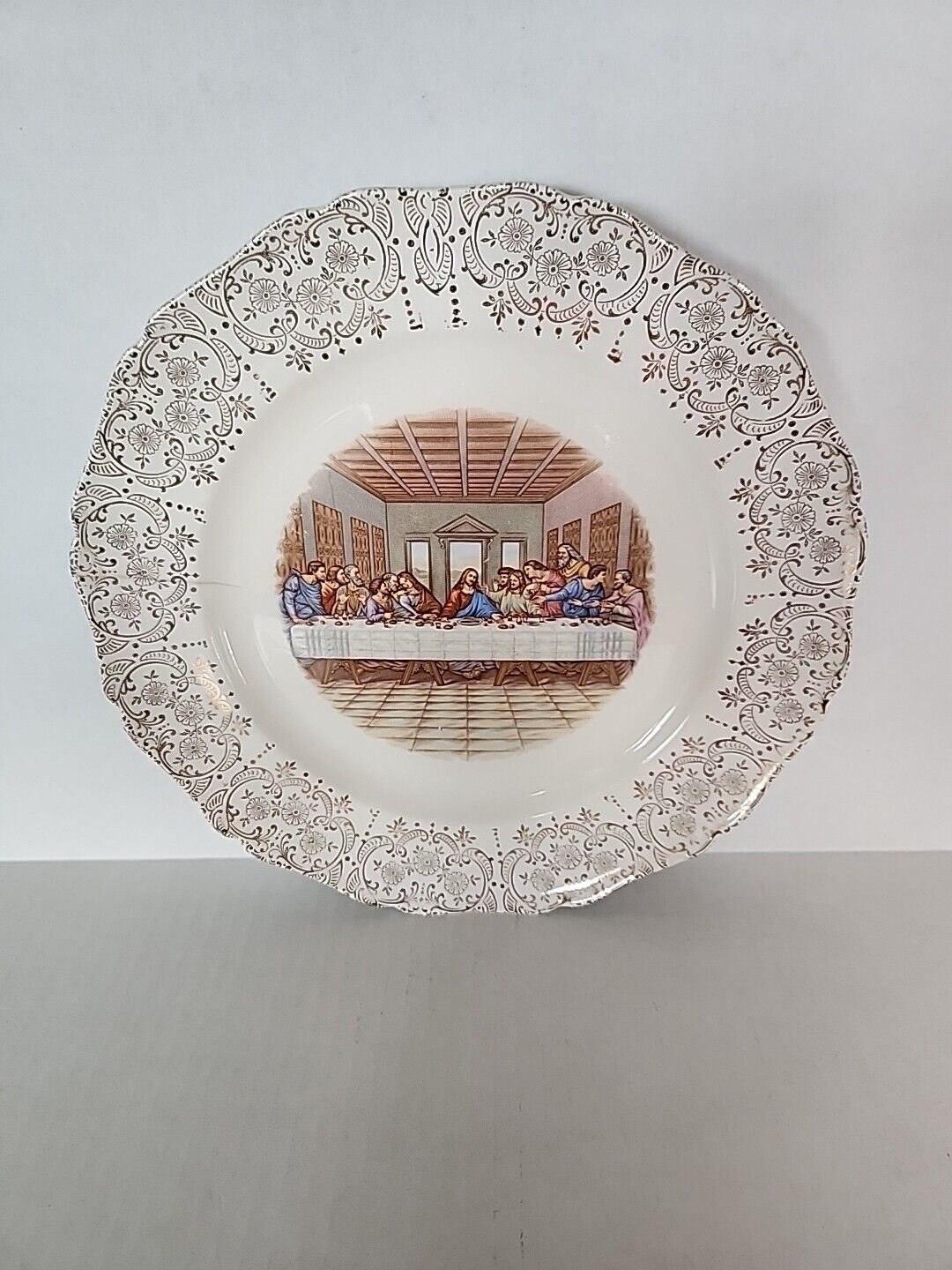 Vintage The Last Supper Plate - 22k Gold Plating - Small Crack - United Novelty