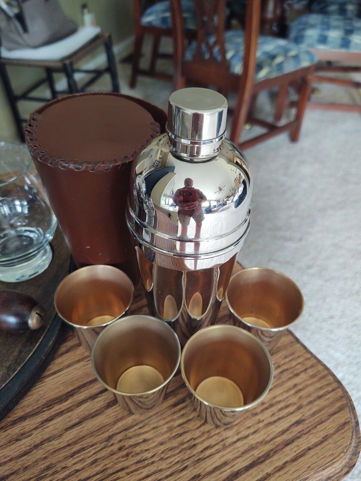 Vintage Gorgeous Travel Cocktail Shaker With Four Cups & Leather Carry Case