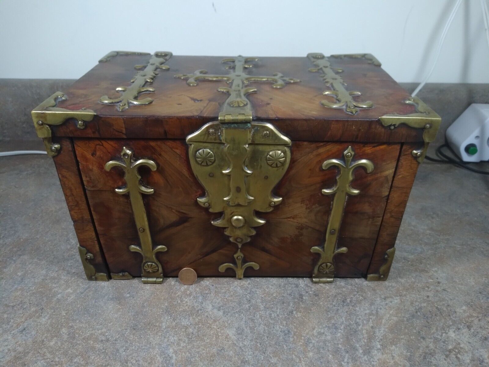 Exceptional Antique 17th Century Brass Bound Wood Jewelry Trinkets Lock Box
