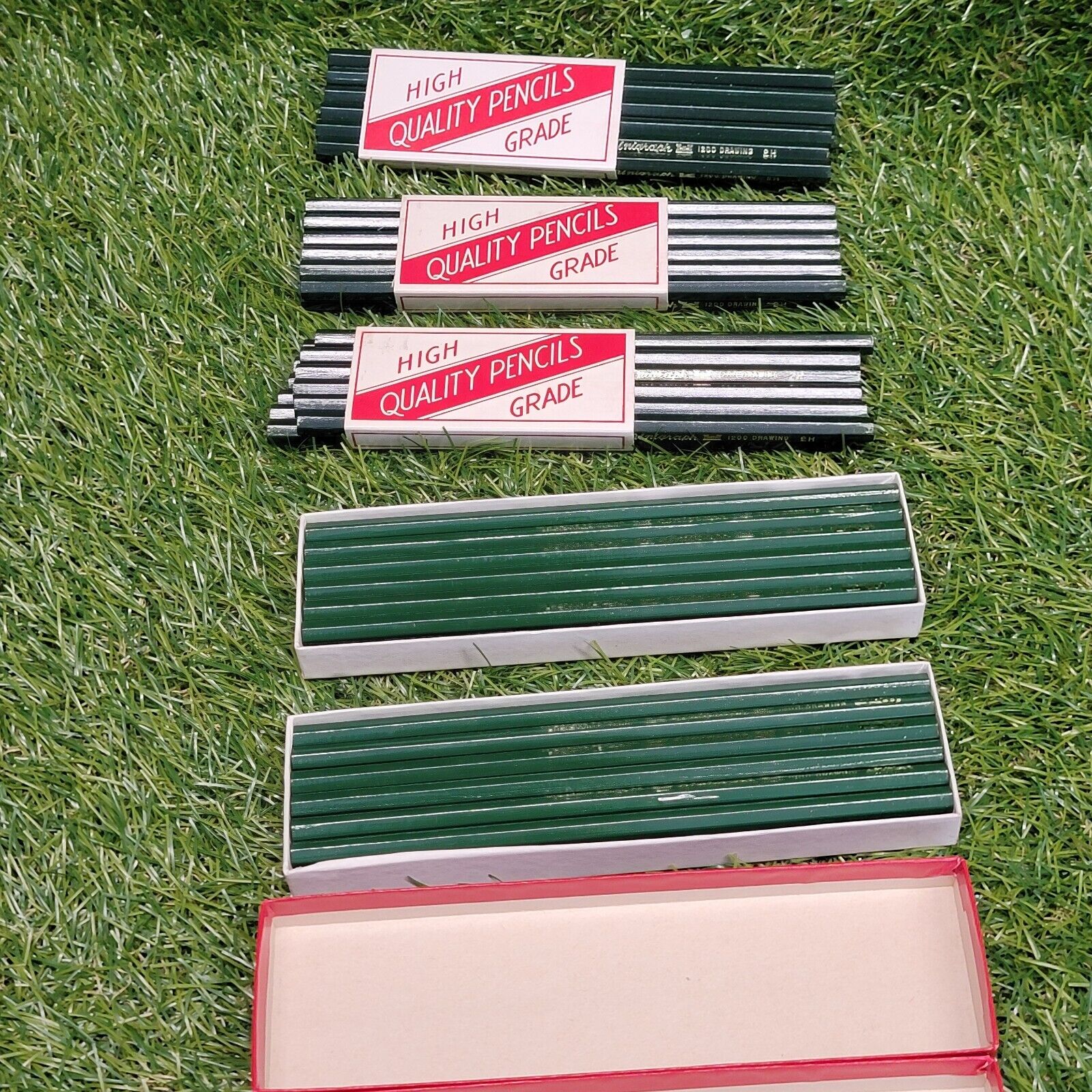 vintage musgrave 1200 drawing pencils  2H & 3H  lot of  60 pencils