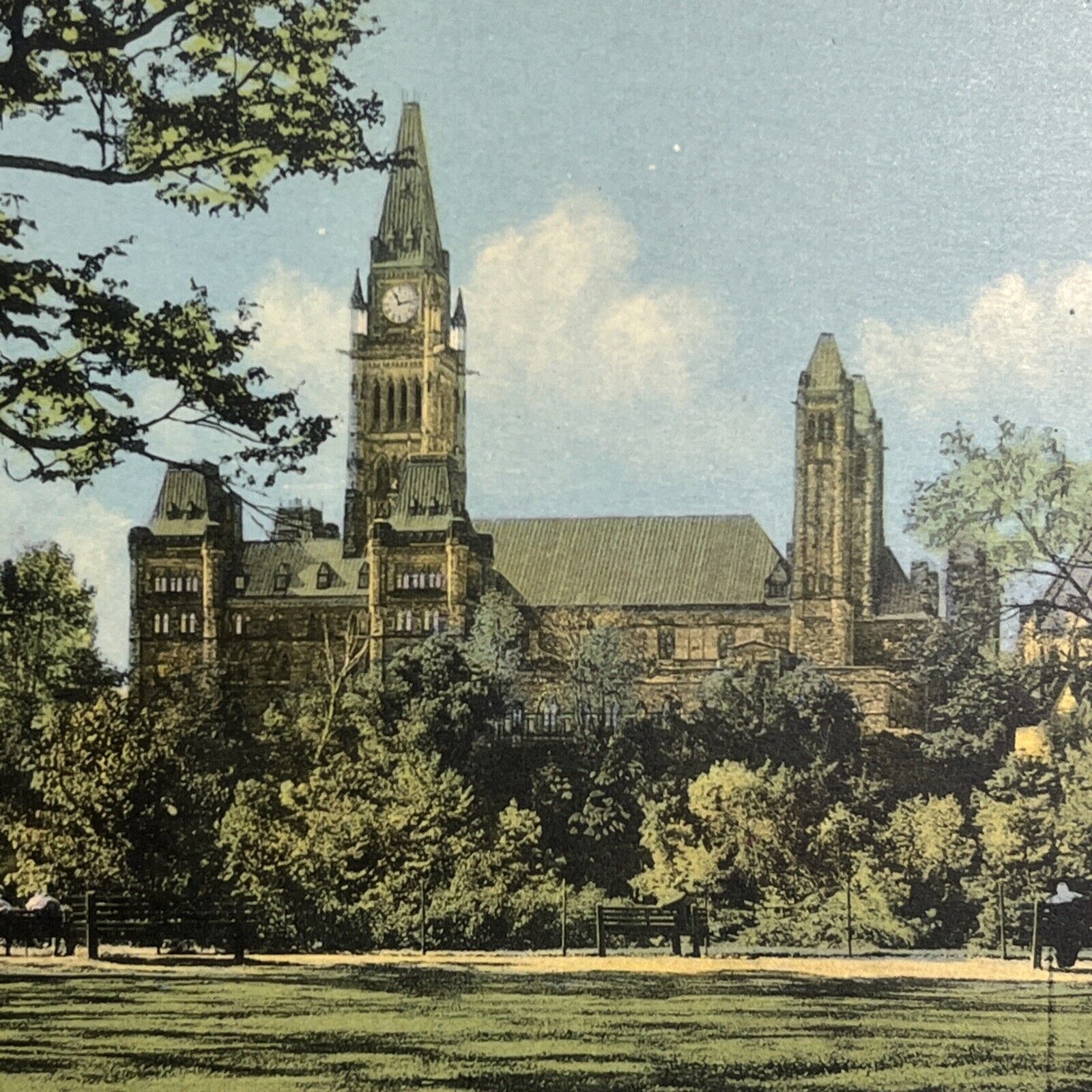 Vintage Postcard Ottowa Canada Clocktower from Distance Parliament ⭐️ Unposted
