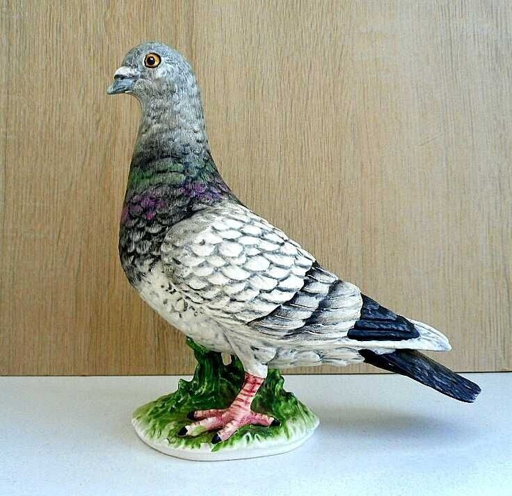 Vintage Porcelain Figurine Figure Pigeon Bird Statue Goebel Germany Deco