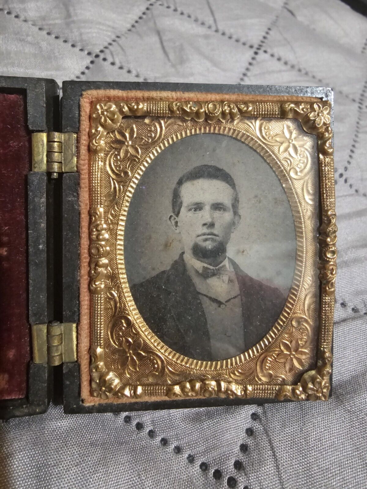 Antique Tintype Photo In Case Handsome Man Washington Stamps