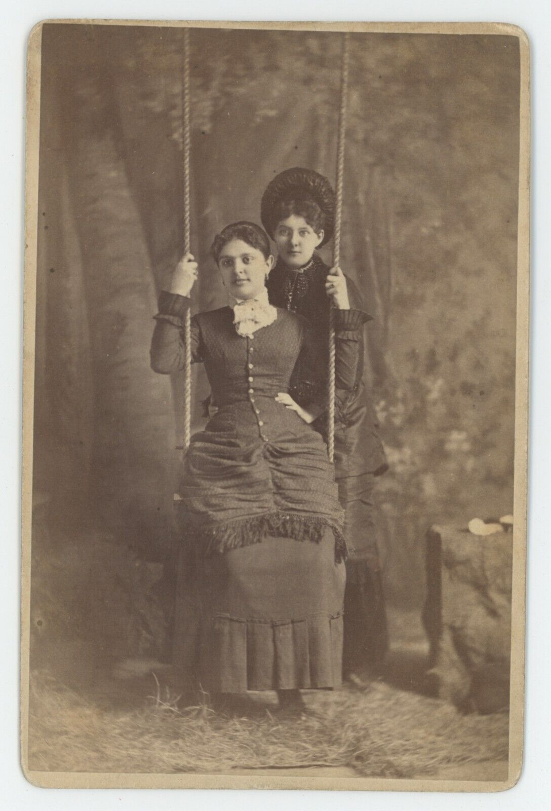 Antique c1880s Cabinet Card Rare Portrait Of Two Women in Swing Springfield, OH