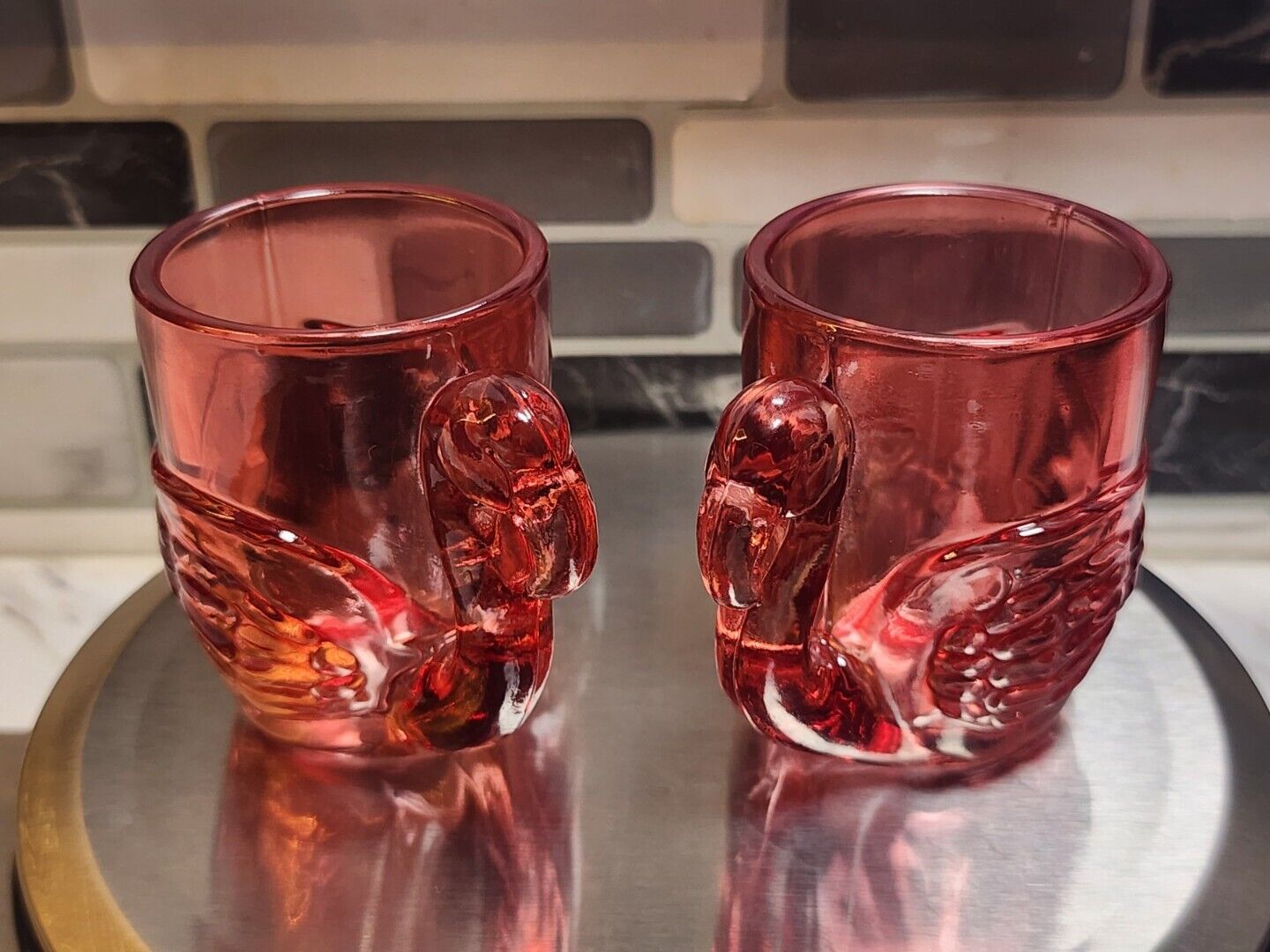 TWO’s COMPANY FLAMINGO SHOT GLASSES Set Of Two 2.5 Oz Pink Glasses