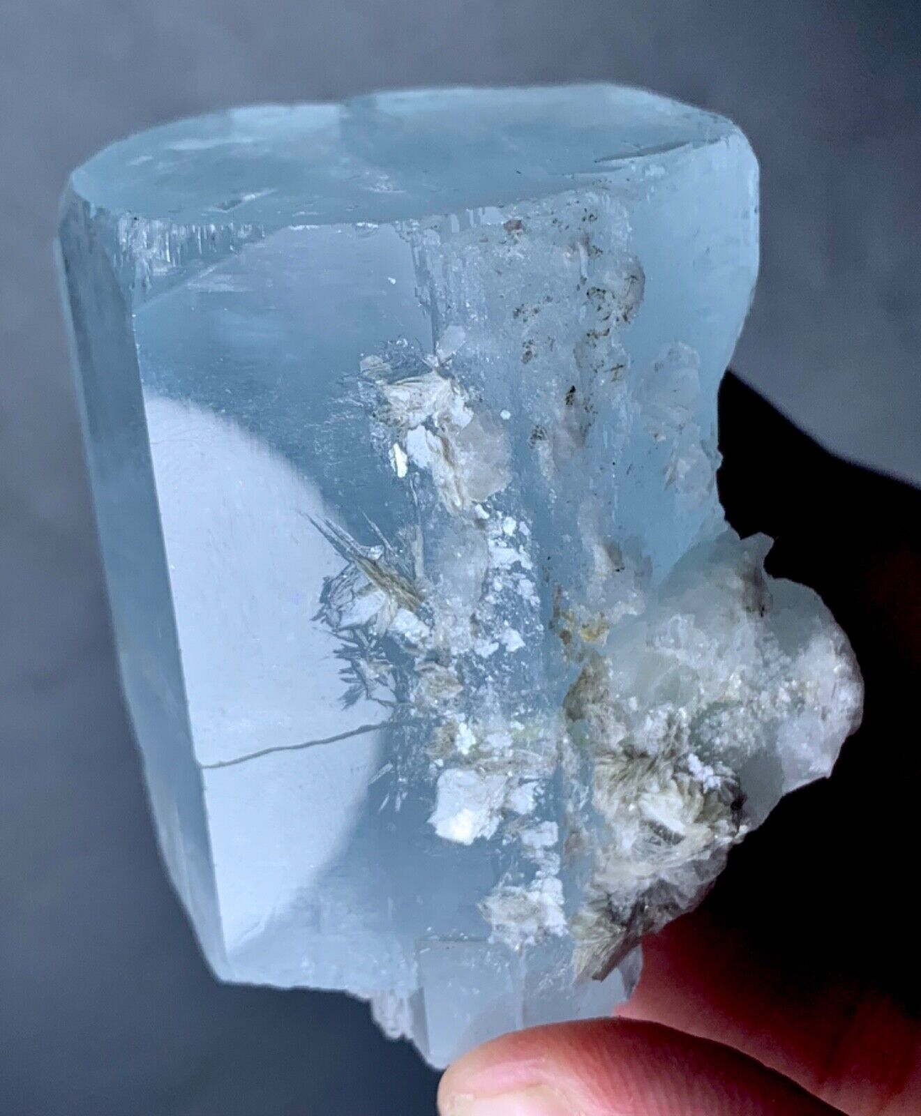 140 Gram Terminated Aquamarine Crystal From Skardu Pakistan