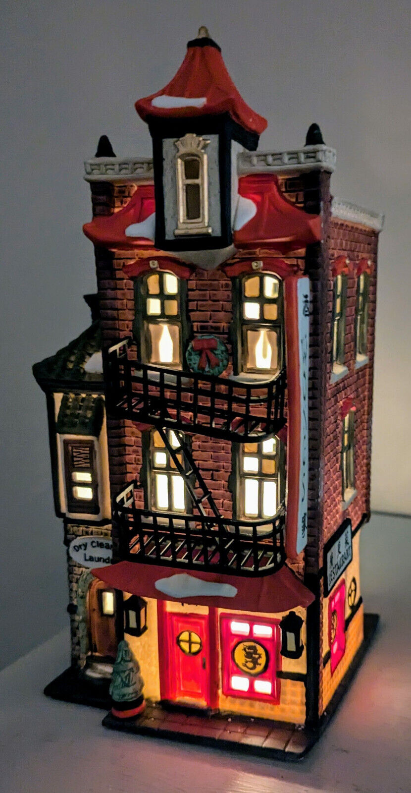 Dept 56 Heritage Village CHRISTMAS IN THE CITY 1990 WONGS IN CHINATOWN #5537 EUC