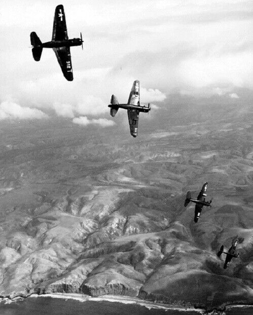 Curtiss SB2C-5 Helldivers of Attack Squadron 1A Tophatters 8x10 WWII Photo 118a