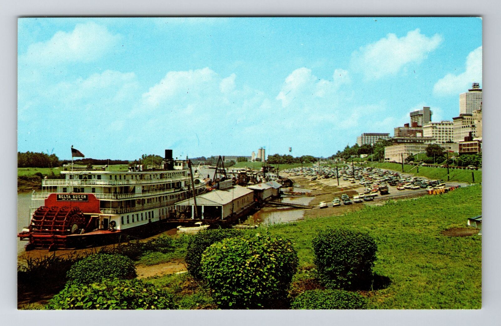Memphis TN-Tennessee, Delta Queen Riverboat Vintage Souvenir Postcard