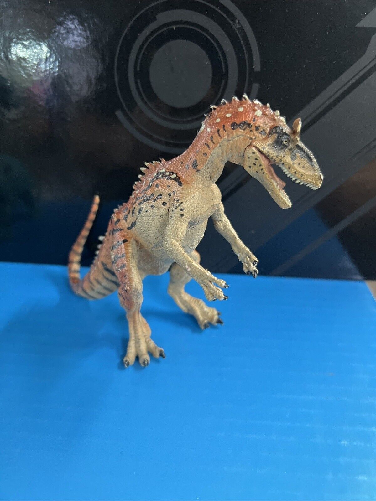 Papo dinosaur model 2016 production Cryolophosaurus