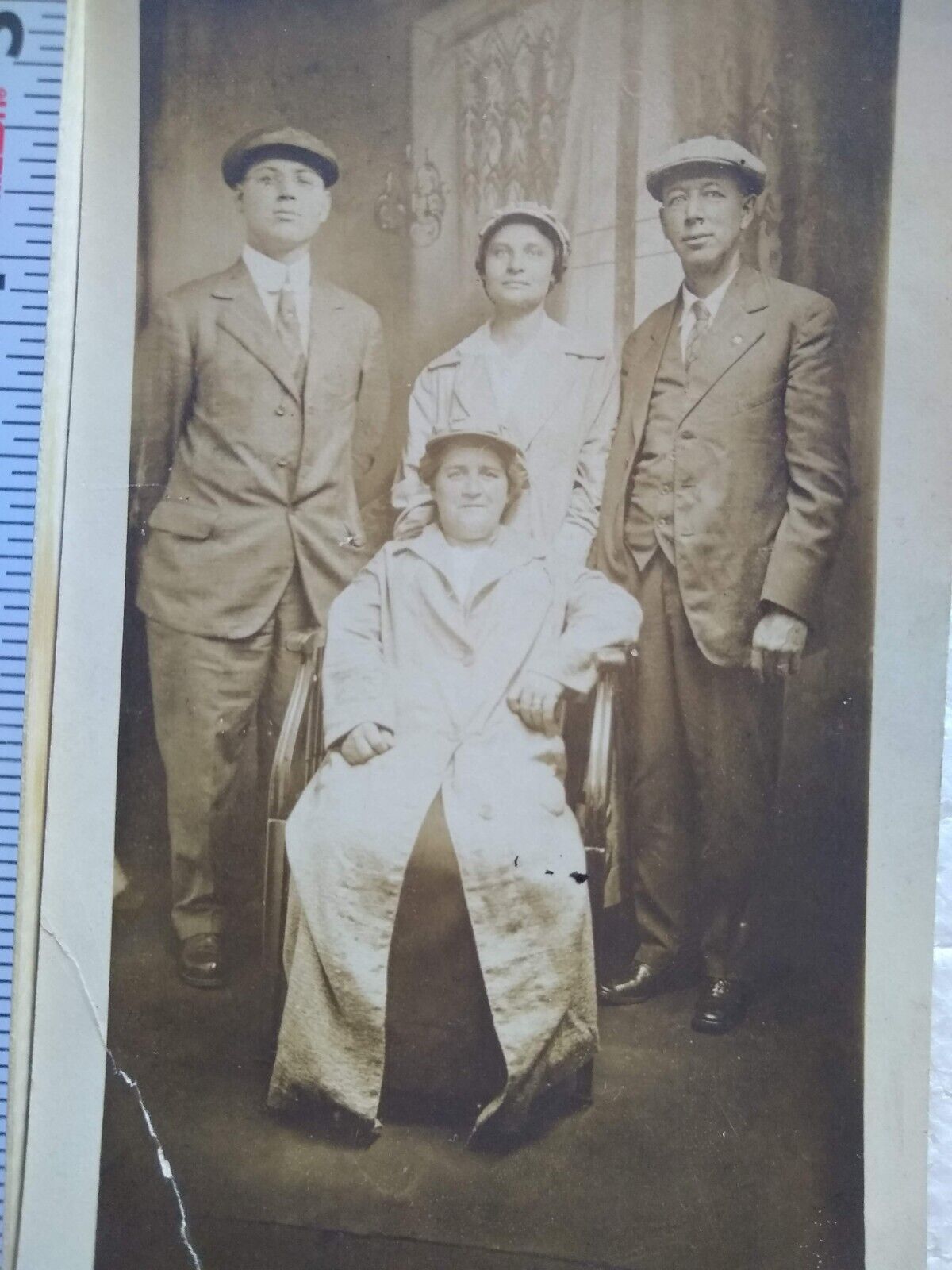 Postcard Vintage/Old Group Picture