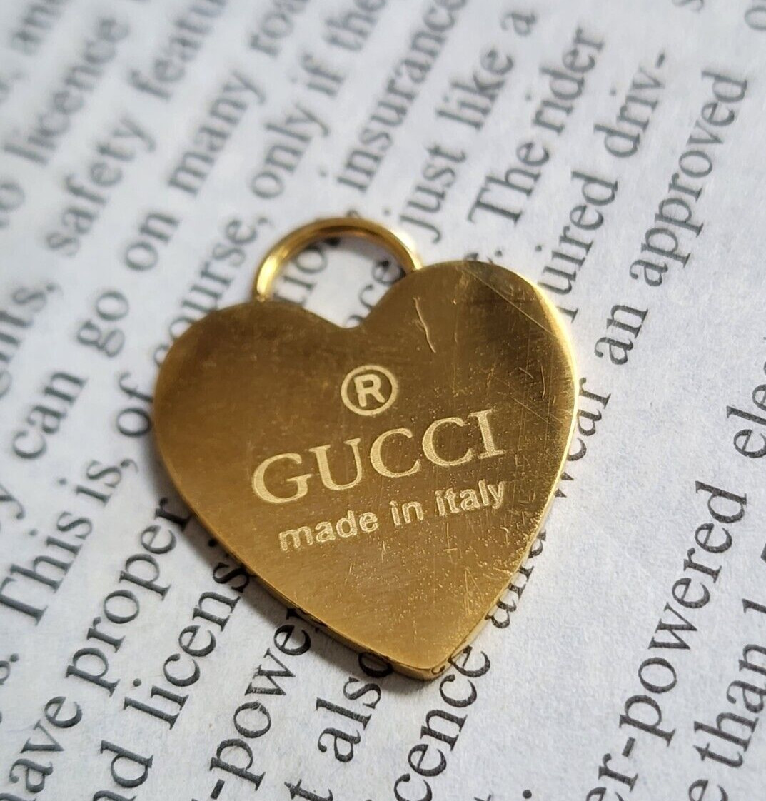 Gucci metal Made in Italy heart zip pull 20 mm gold, 1 pc