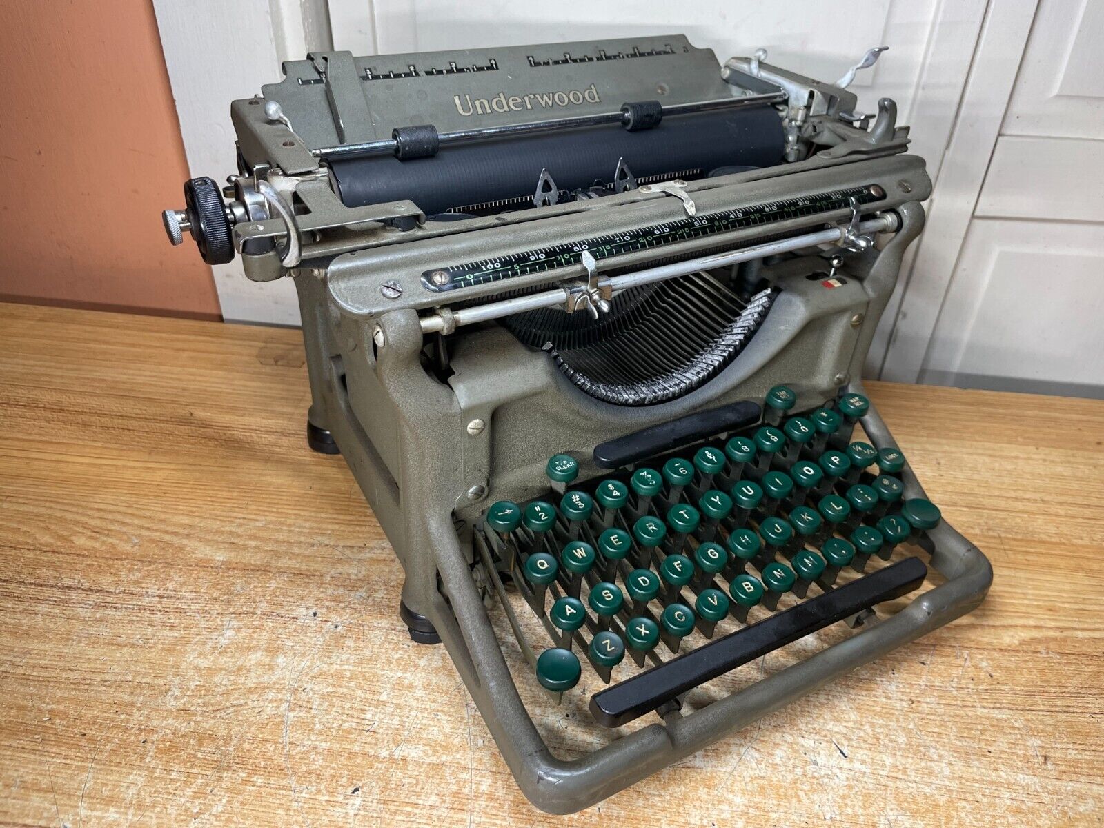 1937 Underwood Antique Typewriter Elite Working w New Ink