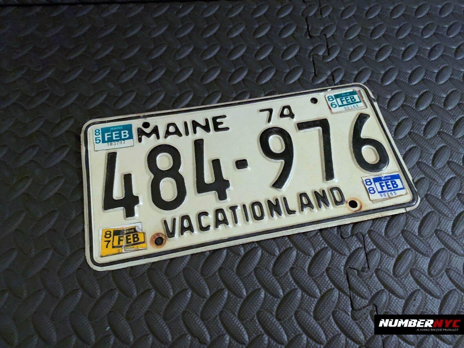 Vintage Maine 74 1974 License Plate Vacationland US State - White Black 