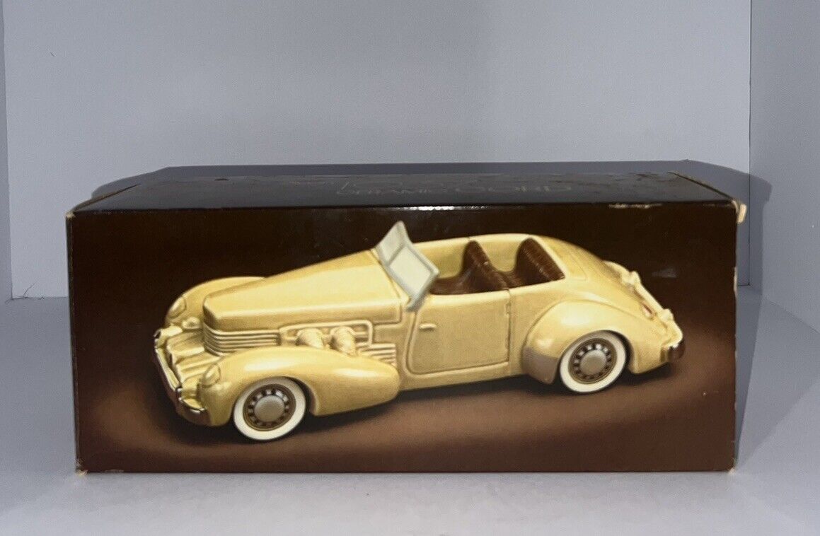 Vintage Avon 1937 Cord 812 4 Seater Phaeton Ceramic Replica Original Box