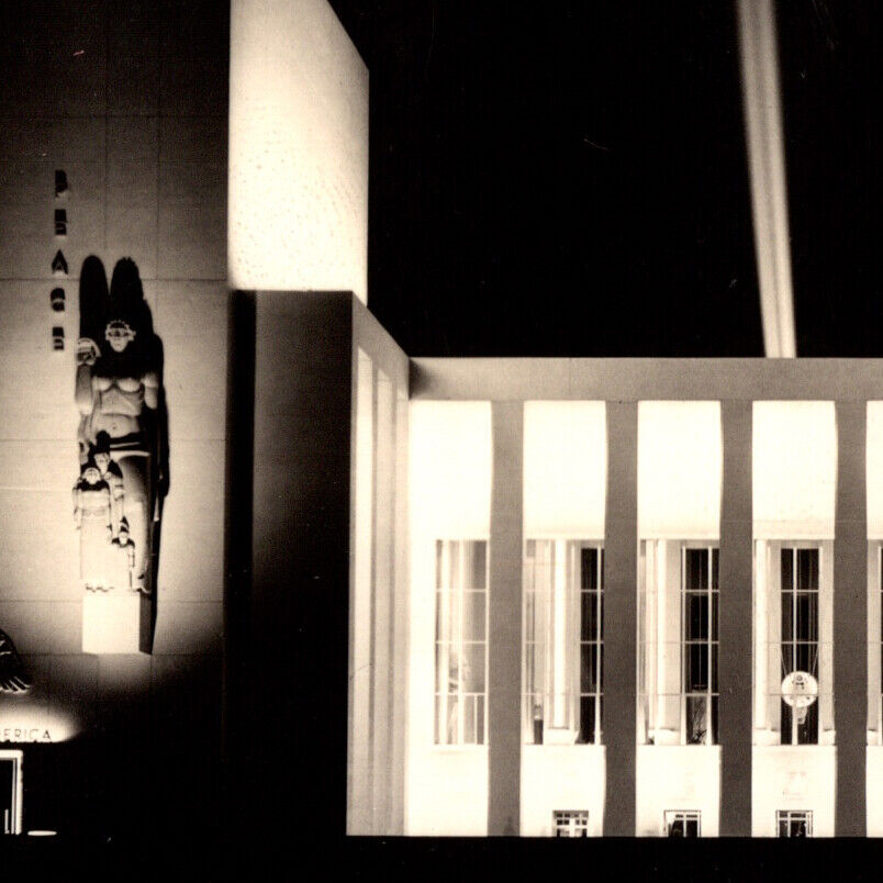 Vintage 1939 RPPC Federal Building At Night NYWF Postcard New York World Fair