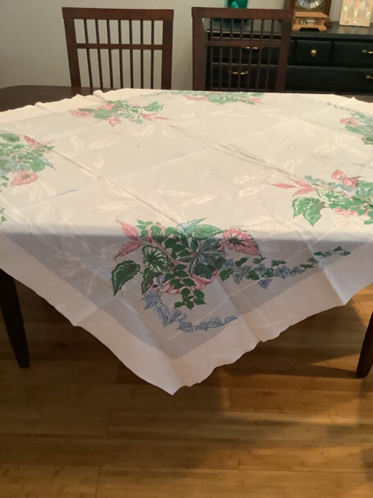 VINTAGE 1950'S COTTON TABLE CLOTH 52” x 60” PLANTS IN BASKET