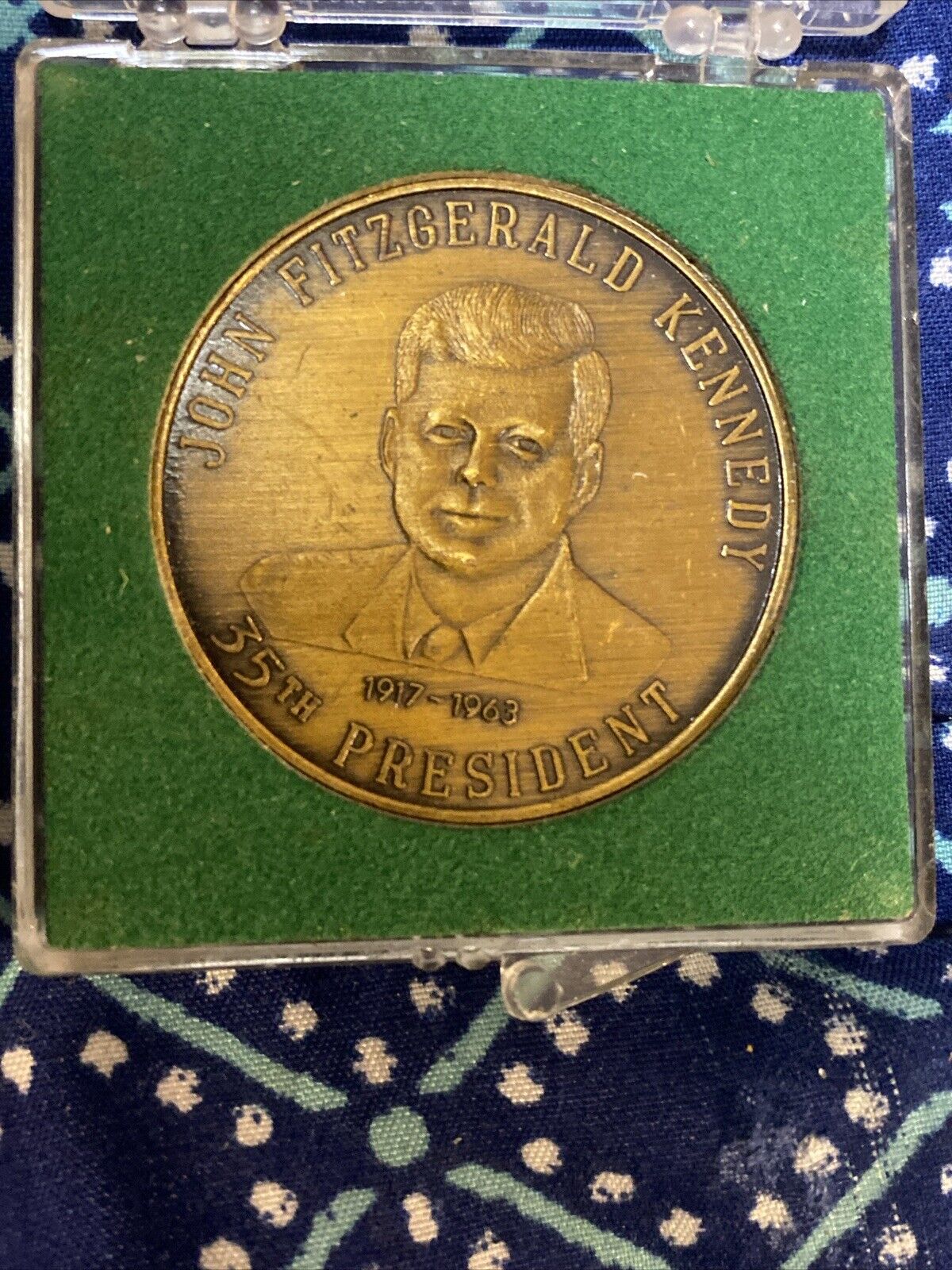 John F Kennedy 35th US President 1961-1963 Commemorative Coin Medal Vintage