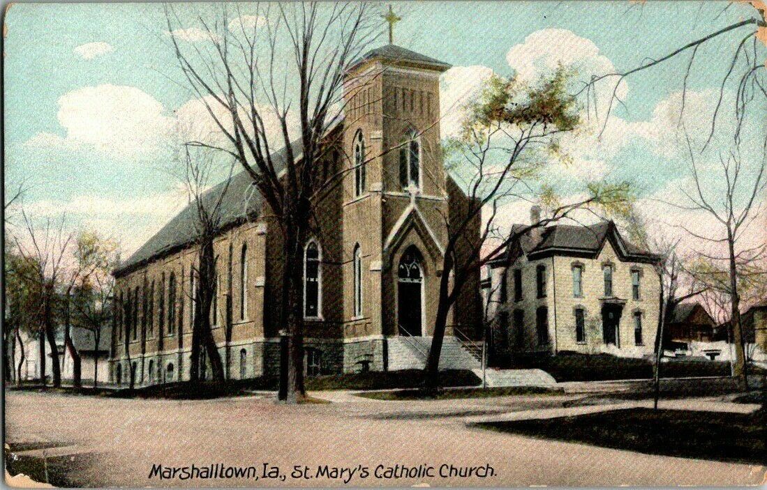 EARLY 1900'S. MARSHALLTOWN, IA. ST MARY'S CATHOLIC CHURCH. POSTCARD t8